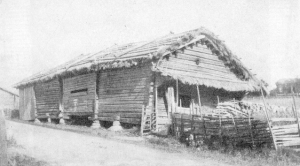 Riihi Uskelan Anjalan kyl�ss�. Kuva: V.J. Kallio 1914 teoksesta Kustaa Vilkuna, Varsinais-Suomen kansanrakennukset. Varsinais-Suomen historia. Porvoo 1938.